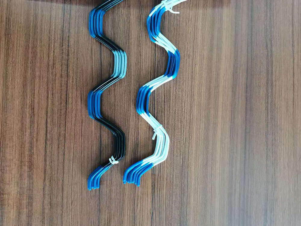  塑料卡簧